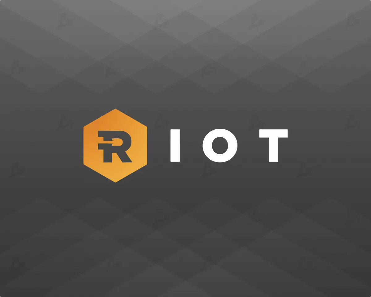 Riot_Blockchain-min